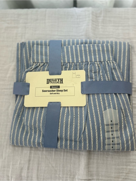 Duluth Trading Co Other - Duluth Trading Co Blue & White Striped Seersucker Set